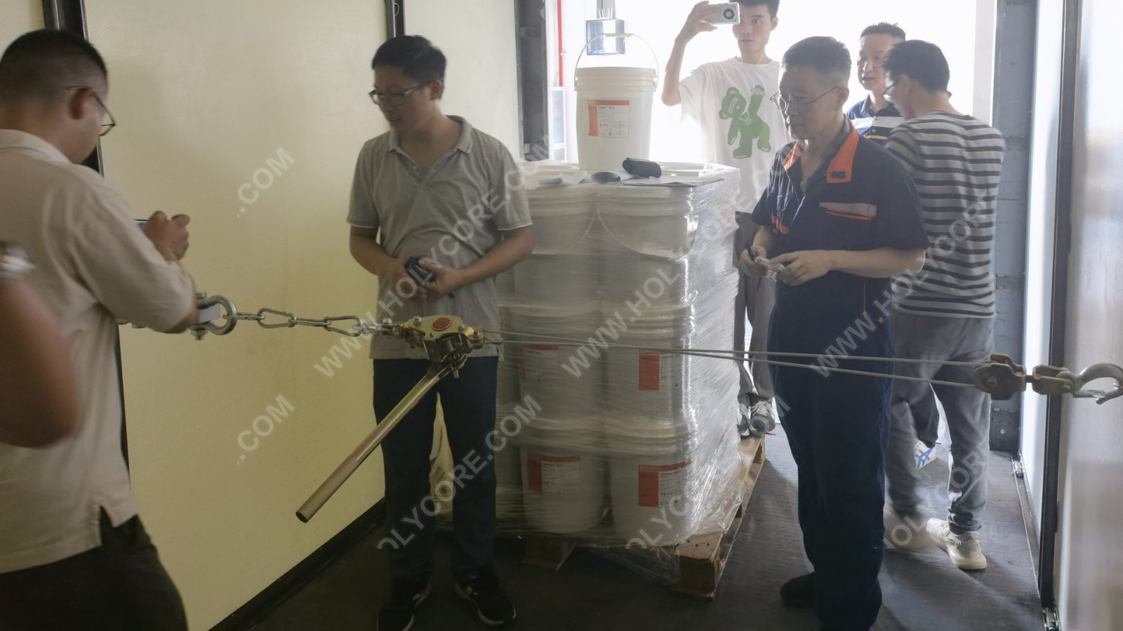 portable stroage container testing true view  2.jpg