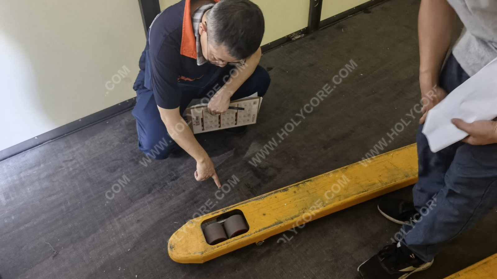 portable stroage container testing true view  1.jpg